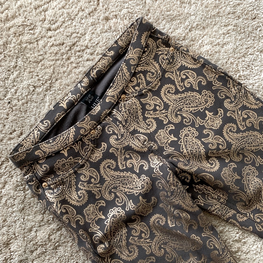 ✨NWOT✨ Gorgeous statement leggings 💎✨
